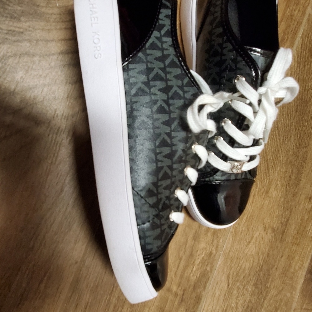 Michael kors sneakers